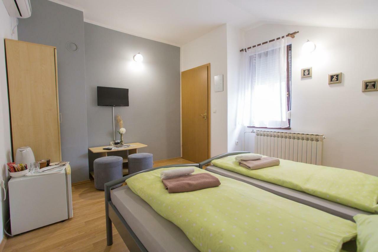 מוסטר Guest House Stari מראה חיצוני תמונה
